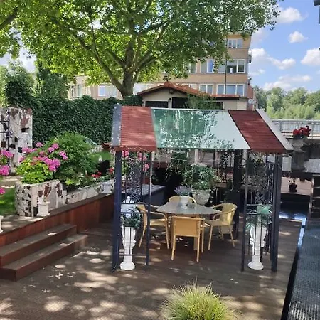 住宿加早餐酒店 Elselina 4*