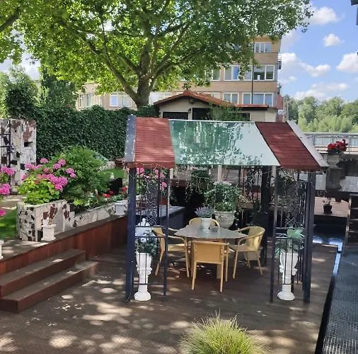 Bed & Breakfast Elselina 4*