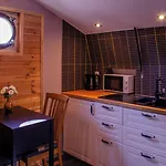 Elselina Bed & Breakfast 4*