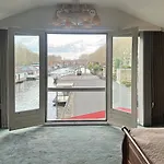 Bed & Breakfast Elselina 4*